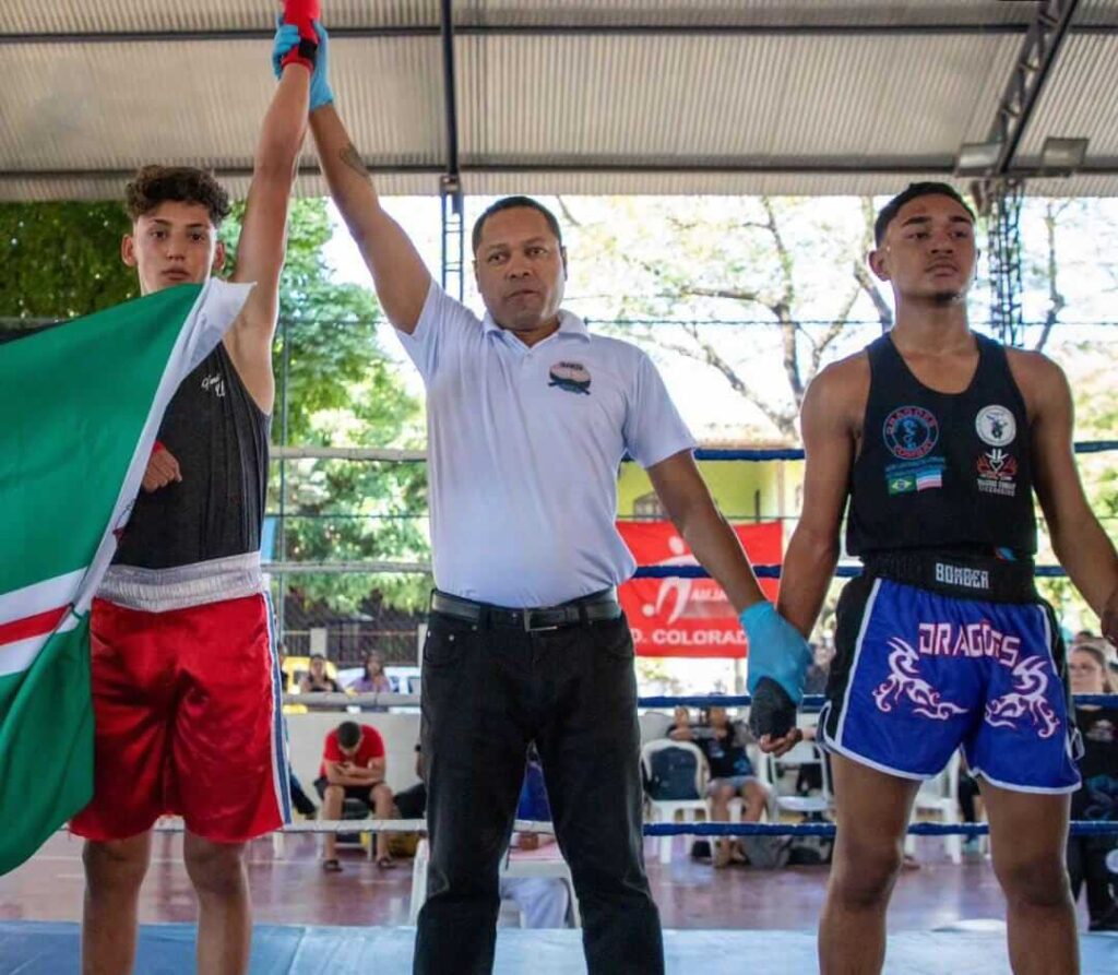 Breno Soares (São Paulo) Vs YanLucas( Espírito santo)copa Brasil no Espírito Santo. LUTA DE BOXE 01 Breno Soares (São Paulo) Vs YanLucas( Espírito santo)copa Brasil no Espírito Santo. LUTA DE BOXE 01